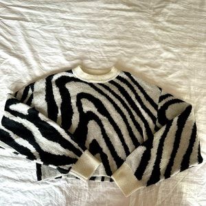 Zebra print cropped sweater